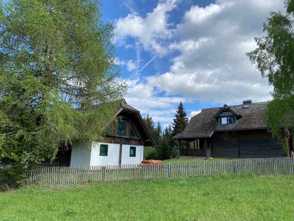 Ferienhaus Waldtraum Sankt Veit an der Glan Dış mekan fotoğraf
